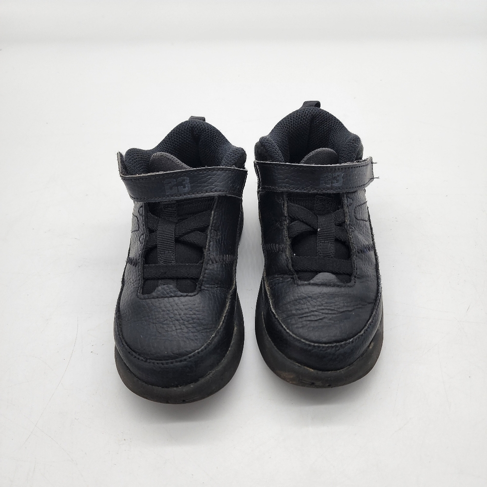 Kids Jordan Size 10C